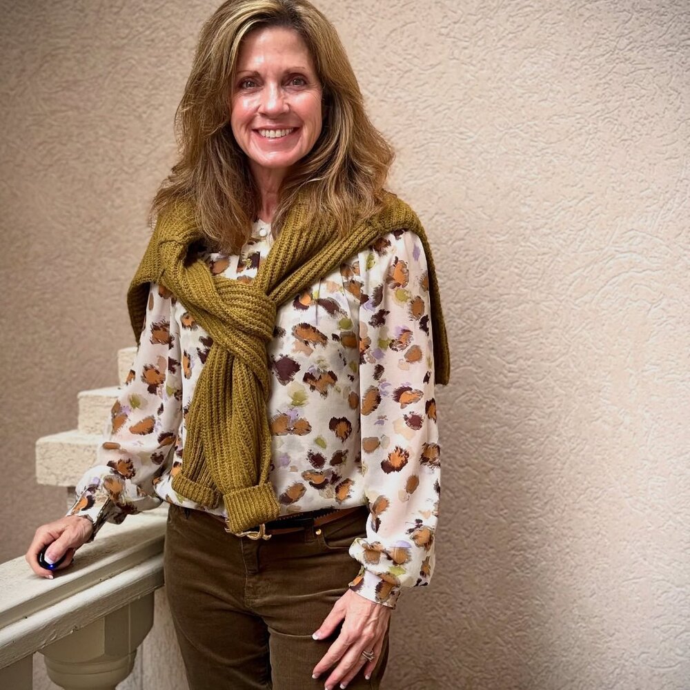 Cabi 4656 Monroe Pullover Fall 2024 Medium EUC - Picture 6 of 9